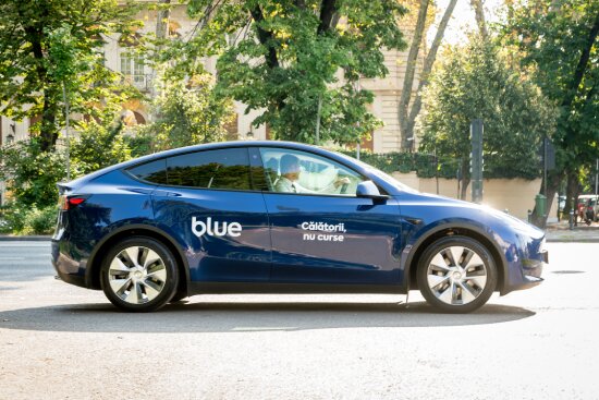 Soferi pentru Ridesharing in platforma Blue.