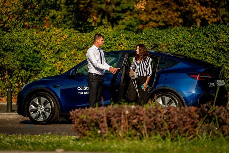Soferi pentru Ridesharing in platforma Blue.